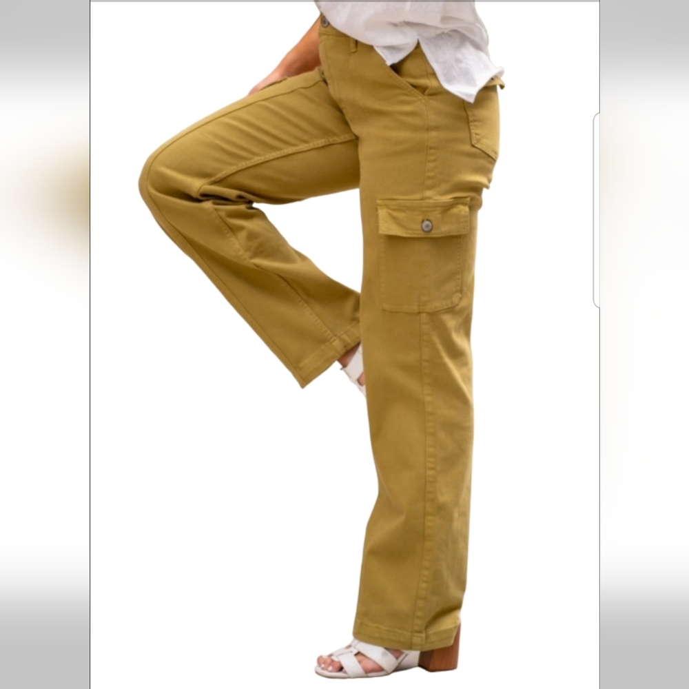 NWT JUDY BLUE VARIOUS SIZES SUPER STRETCHY GREEN CARGO JEANS